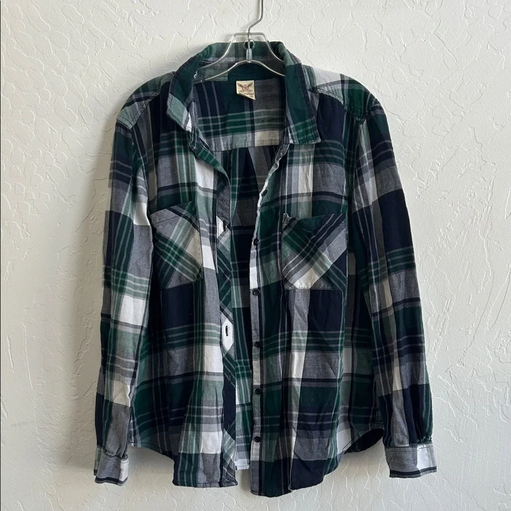 Kid's Size 16-18 Green and Navy Plaid Flannel button up Shirt